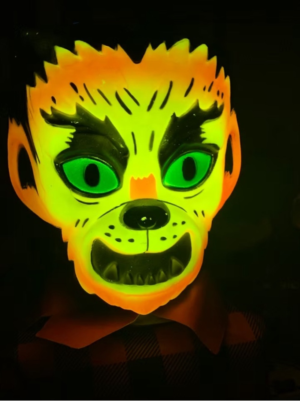 HYDE & EEK Glows under black light adult wolf mask